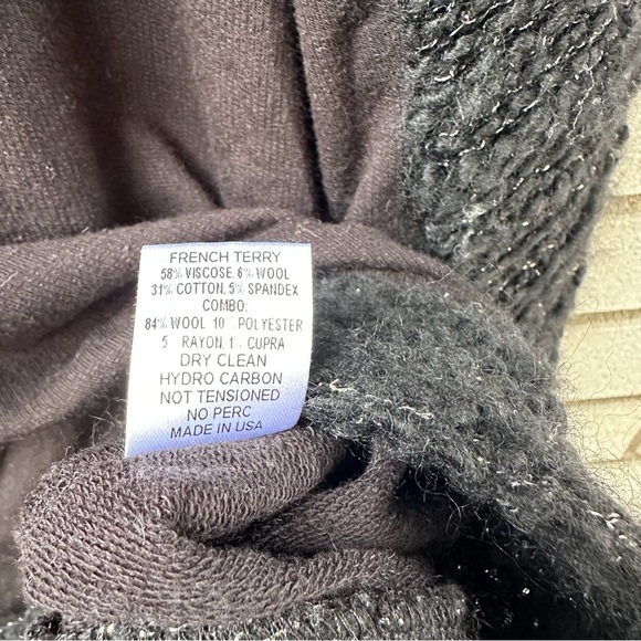 Generation Love Funnel Neck Oversized Sweater XS/S - Picture 6 of 9